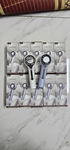 Quạt Cầm Tay F911