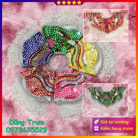 Xây cườm hầu đồng họa tiết thêu cực đẹp hầu giá Thánh