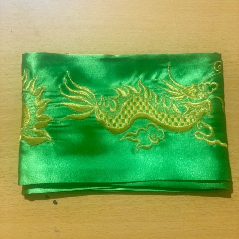 Lét Cậu Bé bản đền, khăn quấn mỏ rìu hầu giá Thánh Cậu, phụ kiện hầu đồng Thánh Cậu