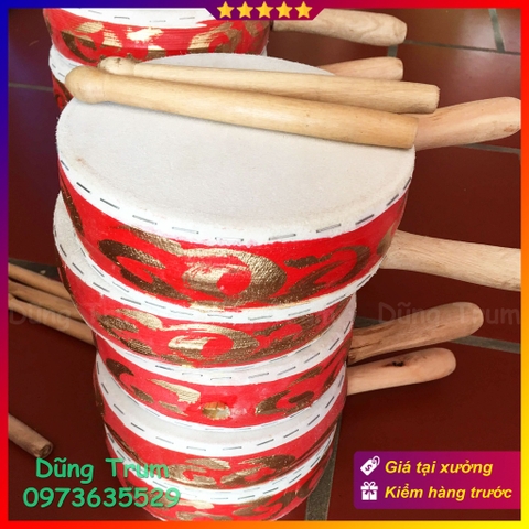Trống cơm gỗ cầm tay biểu diễn, trống gỗ cầm tay
