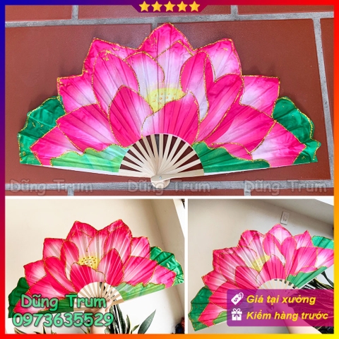 Quạt múa hoa sen viền phủ kim tuyến siêu đẹp