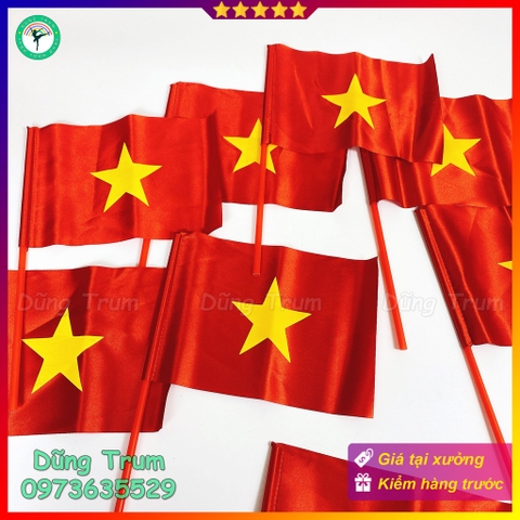 Cờ Vẫy Khai Giảng Cờ Đỏ Sao Vàng Cầm Tay Loại Vải Phi Đẹp