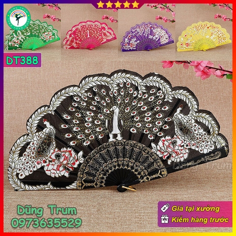Quạt cổ trang cầm tay họa tiết Chim Công ngẫu nhiên chất liệu nan nhựa bền đẹp DT388