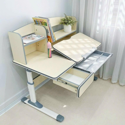 UMOO - BÀN HỌC CHỐNG GÙ UM1694