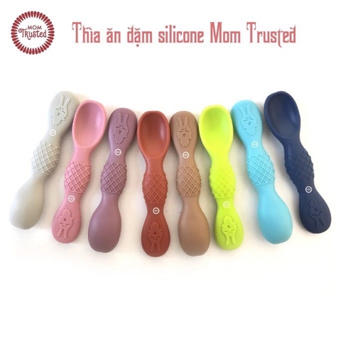 MOMTRUSTED - THÌA MỀM ĂN DẶM SILICONE NGUYÊN KHỐI