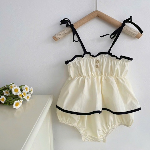 JS - Body váy kem 2 dây viền đen(73,80)