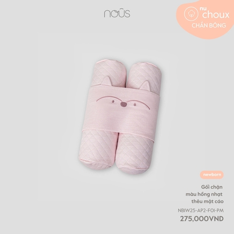 NOUS - Gối chặn màu hồng nhạt thêu mặt cáo NB