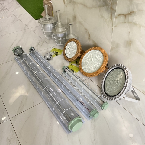 Máng chống nổ đôi 1,2m Led tuyp gắn trần 2x18W EXII BT06