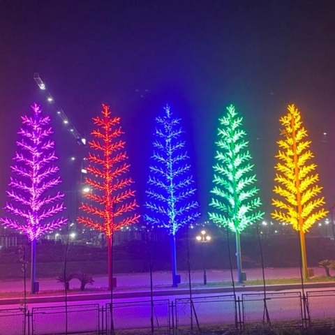 Cột Đèn LED Kiểu Dáng Cây Thông trang trí Trung Tâm Thương Mại ZALAA