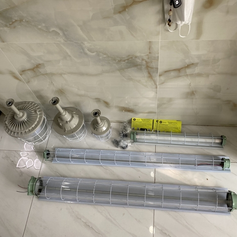 Máng chống nổ đơn 1,2m Led tuyp gắn trần 1x18W EXII BT06