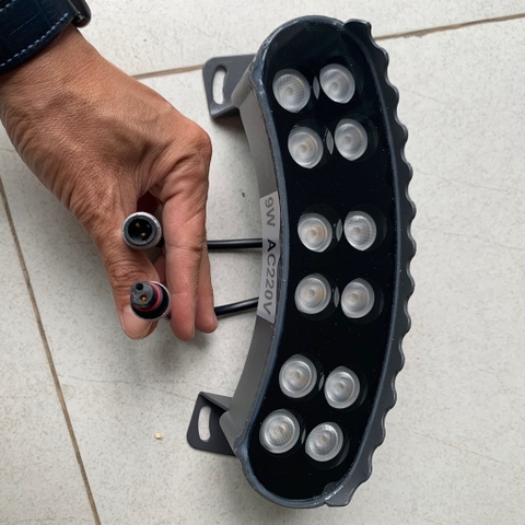 Đèn LED Chiếu Sáng Cây Xanh - Ôm Gốc Cây - Cảnh Quan Sân Vườn - Lắp theo Module 9w 12w Ánh sáng 3000K