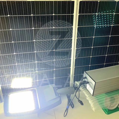 Bộ Đèn LED Năng Lượng Mặt Trời 120W (Thực) Mã SP: ZSL-120CC - Thích hợp lắp đặt chiều cao 10m-12m