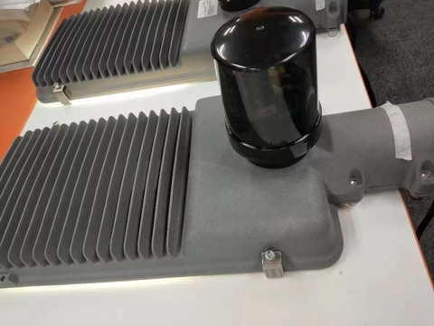 Bộ điều khiển ánh sáng Thông Minh cho hệ thống Đèn LED SZ10-LoRa-NEMA ZALAA Smart Light