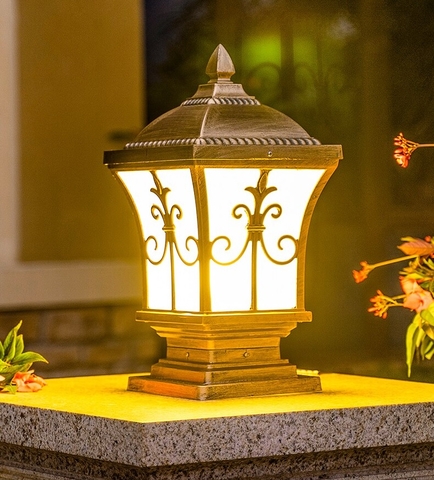 Đèn Solar Trụ Cổng Kiểu Dáng Cổ Điển trang trí và chiếu sáng Trụ Cột Hàng Rào Cảnh Quan Ngoài Trời