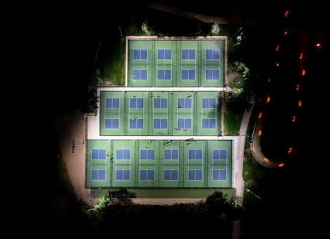Đèn Chiếu Sáng Sân Thể Thao Pickleball 100W 200W 300W 400w cho cụm 2 sân đến 4 sân
