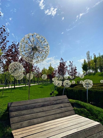 Đèn LED Bông hoa Bồ Công Anh Dandelion đường kính 1.5m, nhiều màu RGB - Giải pháp chiếu sáng cảnh quan kiểu mới