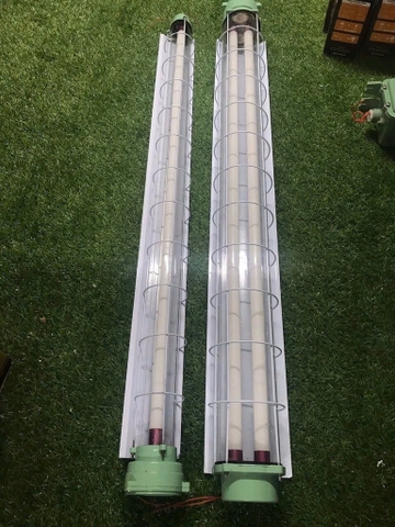 Đèn LED Phòng Sạch Chất Lượng Cao - Âm trần, Gắn nổi, Máng chống nổ, Chống ẩm, Tuyp LED, V-shape, Bán nguyệt