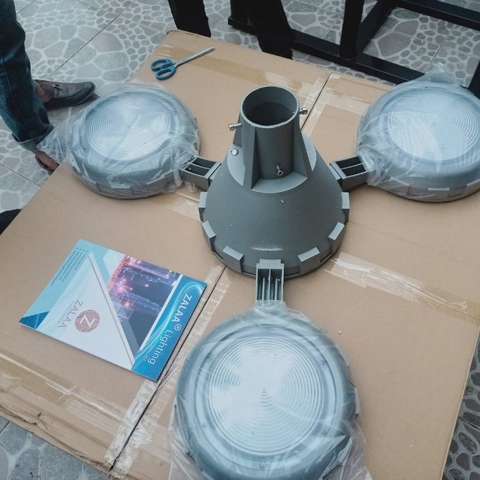 Đèn Sân Vườn Hiện Đại Năng Lượng Mặt Trời ZG-TYD2005-3 28W ZALAA Cho cột cao 3-5m