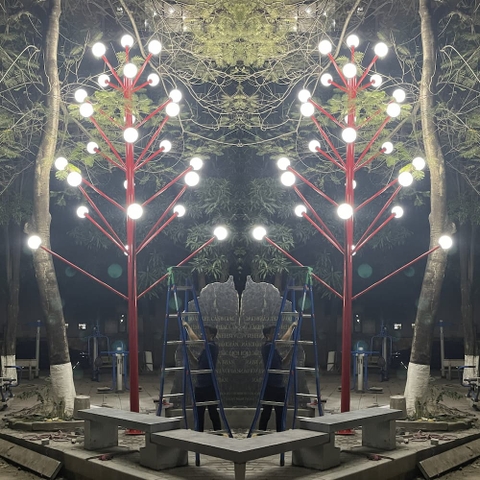 Đèn Trang Trí Cây Thông Lắp Tay Cầu D200 Cao 5m D141/76