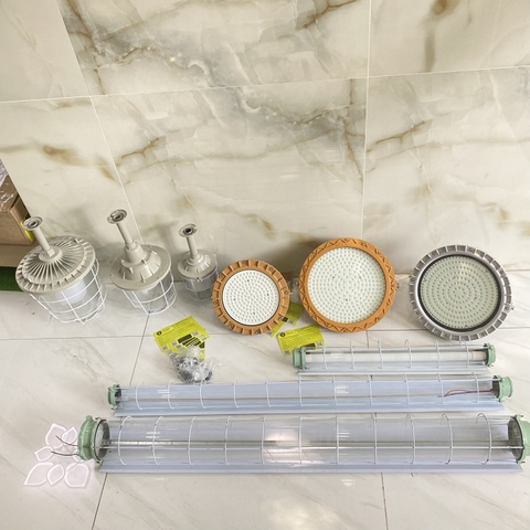 Máng chống nổ đôi 1,2m Led tuyp gắn trần 2x18W EXII BT06