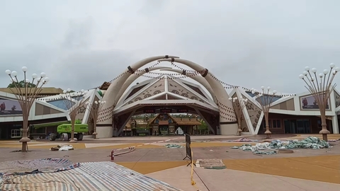 Trùm Cột Đèn nhiều tay bóng đầu quả cầu ZALAA Đẹp Lạ Giải pháp trang trí nghệ thuật cho sân vườn công viên