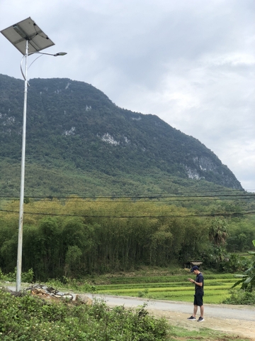 Đèn Đường Năng Lượng Mặt Trời 120W, Pin 12.8V-65Ah, Tấm pin 160W, Mã sản phẩm ZPC120S -ZALAA