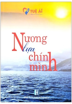 Sách Nương Tựa Chính Mình của tác giả Tuệ Ái