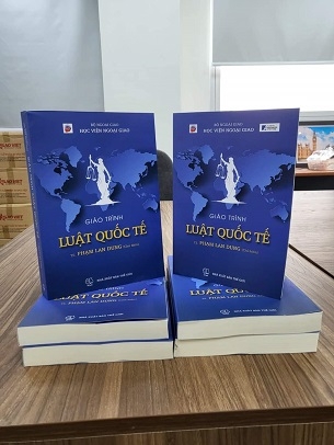 sách Giáo Trình Luật Quốc Tế - TS. Phạm Lan Dung