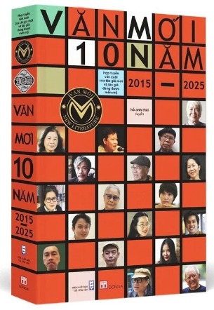  Văn Mới 10 Năm (2015 - 2025) Hồ Anh Thái tuyển