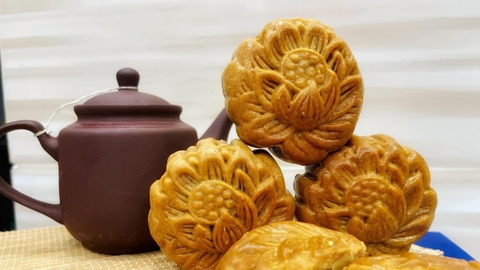 Hai cách làm bánh trung thu nhân đậu xanh đơn giản
