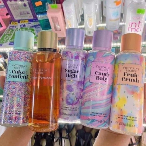 Xịt thơm body mist