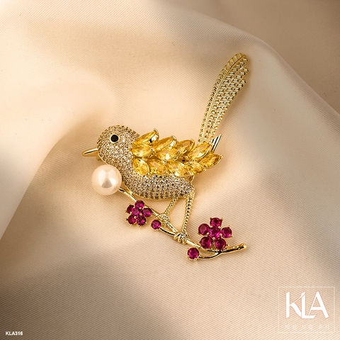 Trâm Cài Áo Cao Cấp KLA Luxury Gifts KLA316 Hình Chim Sẻ Vàng Đính Đá Moissanite Và Ngọc Trai Nhân Tạo Lấp Lánh