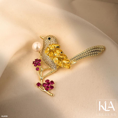 Trâm Cài Áo Cao Cấp KLA Luxury Gifts KLA316 Hình Chim Sẻ Vàng Đính Đá Moissanite Và Ngọc Trai Nhân Tạo Lấp Lánh