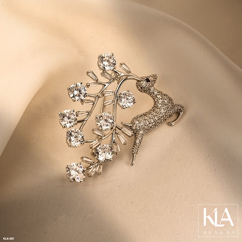Trâm Cài Áo Cao Cấp KLA Luxury Gifts KLA457 Hình Tuần Lộc Đính Đá Moissanite Lấp Lánh