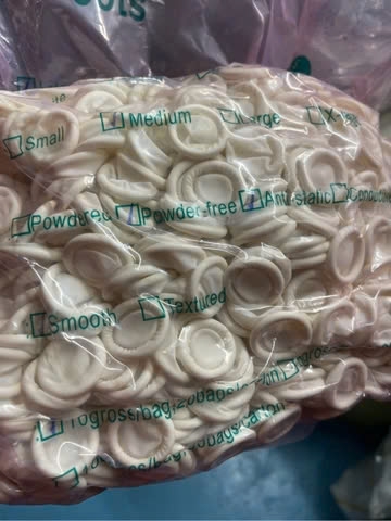 Găng tay ngón Malaysia