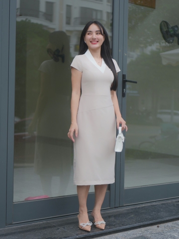 ĐẦM VIỀN CỔ TIM