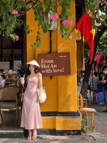 ĐẦM ROSE