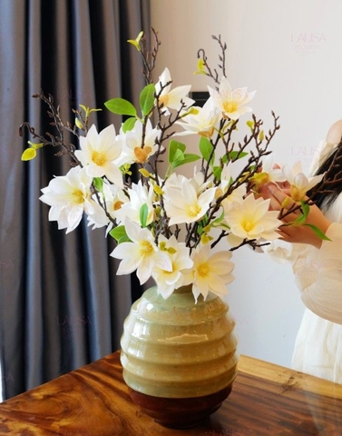 Giới nhà giàu không mua hoa để trưng – họ mua để thể hiện đẳng cấp.