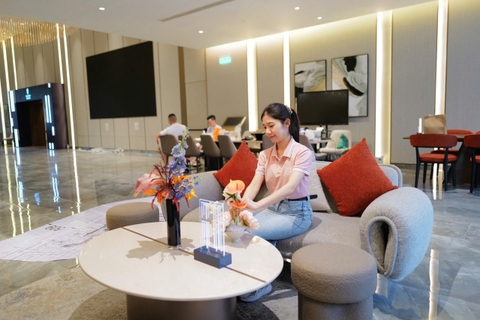 🌸 𝗕𝗜𝗘̂́𝗡 𝗚𝗢́𝗖 𝗡𝗛𝗢̉ 𝗧𝗛𝗔̀𝗡𝗛 Đ𝗜𝗘̂̉𝗠 𝗡𝗛𝗔̂́𝗡 – 𝗖𝗛𝗜̉ 𝗩𝗢̛́𝗜 𝗠𝗢̣̂𝗧 𝗕𝗜̀𝗡𝗛 𝗛𝗢𝗔 𝗟𝗨̣𝗔 𝗧𝗜𝗡𝗛 𝗧𝗘̂́