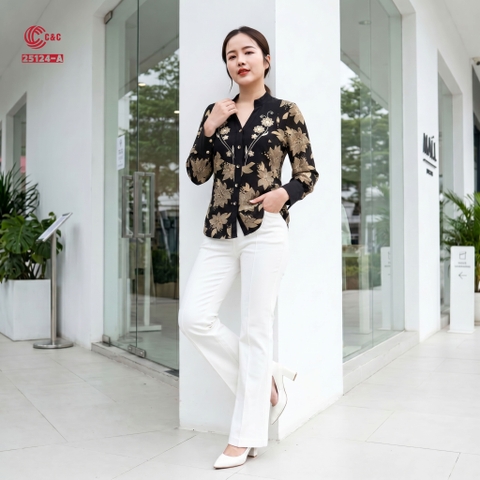 25124 - Áo Sơ Mi In Họa Tiết Cổ Bâu Chữ V Thêu Hoa Phối Nút Kiểu