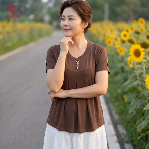 26130 - Áo Thun Cotton Xếp Ly Tùng Xòe Phối Khoen Vàng Hạt Trai