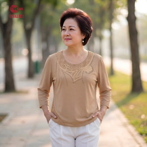 26170 - Áo Tay Lỡ Cổ Ren Thêu Hoa Đính Đá