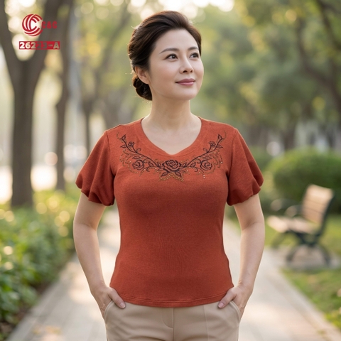26223 - Cổ Tròn Tay Phồng Ngắn Thêu Hoa Hồng Phối Đá
