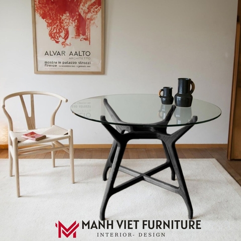 Celesta Dining Table