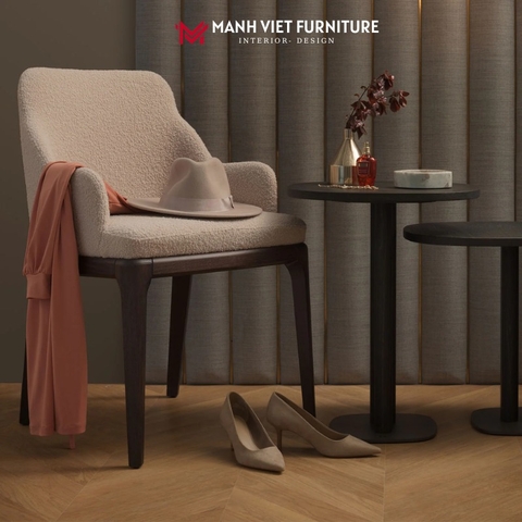 Grace Chair