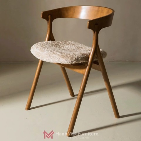 Yksi Dining Chair