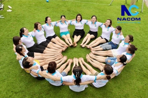 Xưởng May Áo Thun Đồng Phục Giá Rẻ – Lựa Chọn Sáng Suốt Cho Nhóm, Lớp, Công Ty