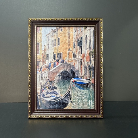 Khung Tranh Ghép Hình 518N