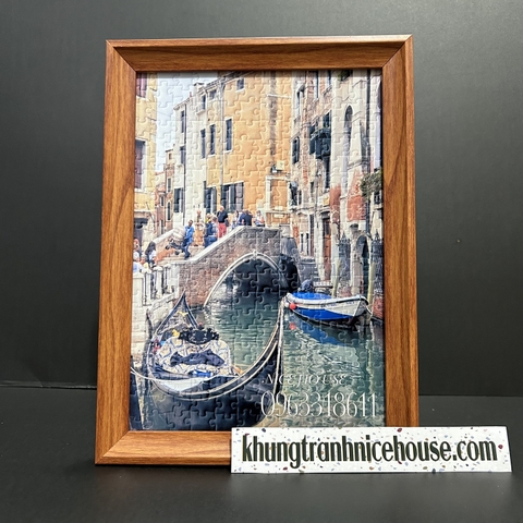 Khung màu nâu gỗ vát cạnh sang trọng CV-G