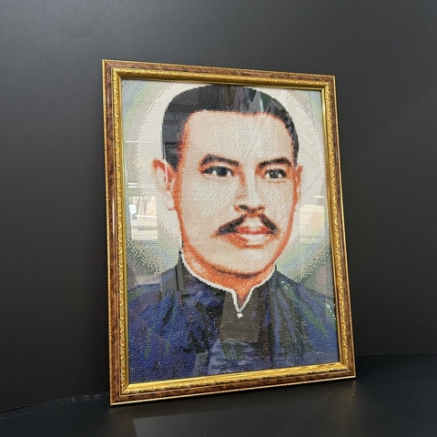 Khung Tranh Đính Đá Ch Trương Bửu Diệp